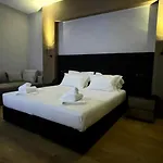 Elmar Hotel