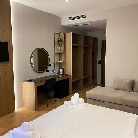 Elmar 4* Vlorë