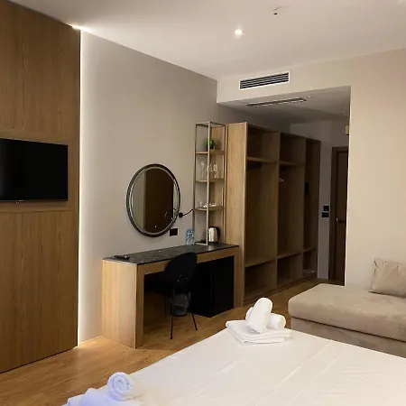 Elmar 4* Vlorë