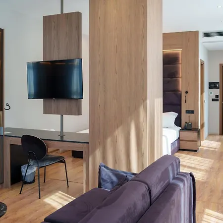 Elmar Hotel